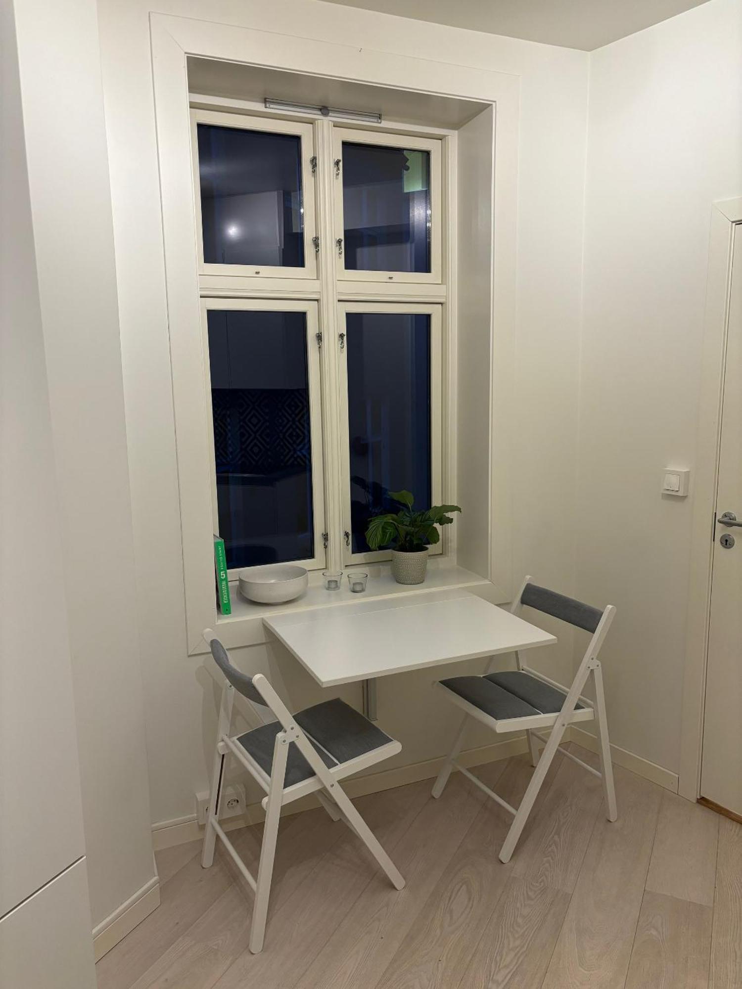 Sentral Og Sjarmerende Lejlighed *